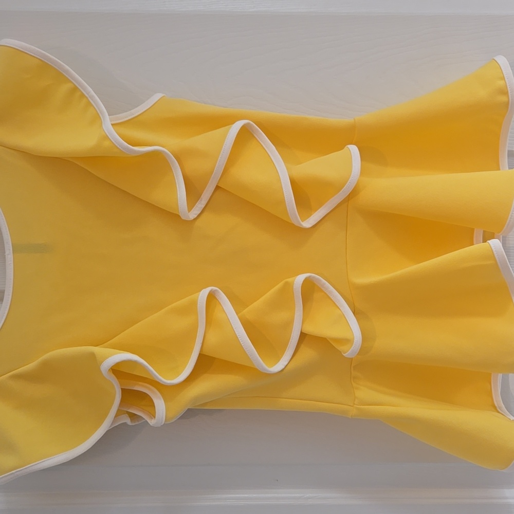 YoYo 5- Yellow Ruffle Sleeveless Top, Size Small - Picture 4 of 4
